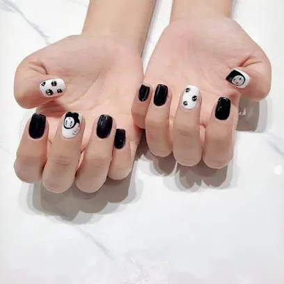 2019 ruby Nails