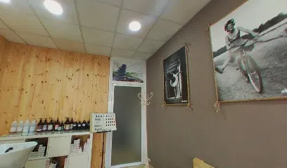 Abril Peluquería y Estética
