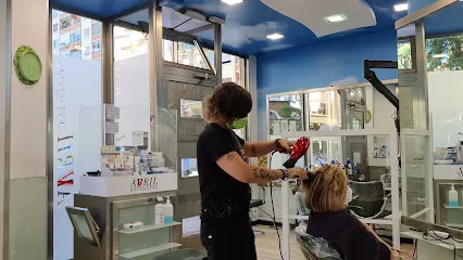 Abril Peluquería
