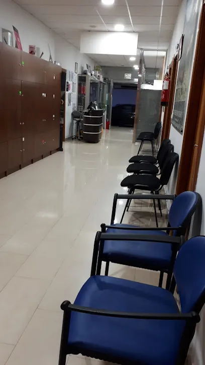 Academia Lola Peluquería y Estética