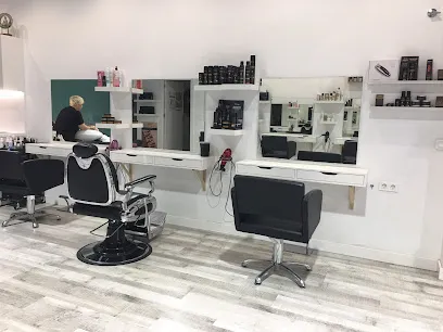 Aguamarina, salón de belleza unisex.