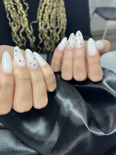 Ainhoa Nails