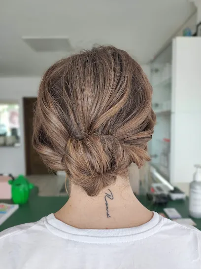 Aleixa peluquería y estética unisex