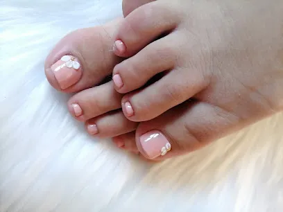 Alejandra Velez Nails
