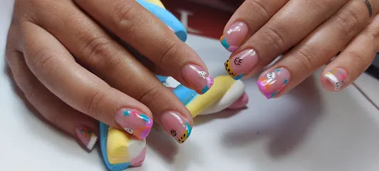 Ali Dreams Nails