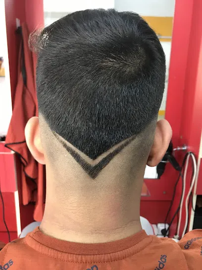 Amic Perruqueria