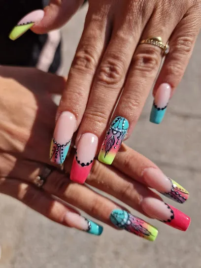 Amparo Gutierrez Nails & Beauty