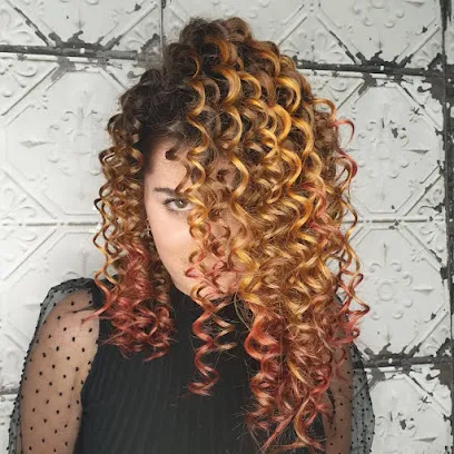 Ana Belén Flores Peluquería & Estilismo