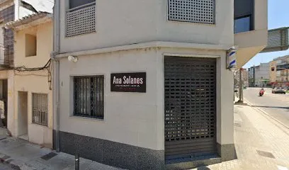 Ana Solanes Perruqueria