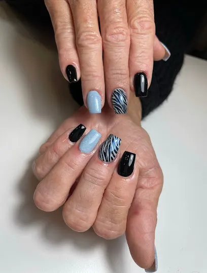 Anvi Nails