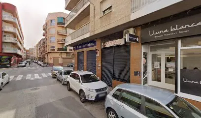 Anyan Perruquers