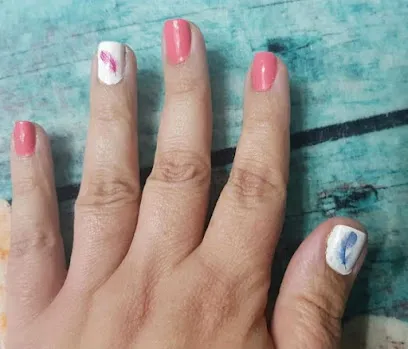 Aroa Nails