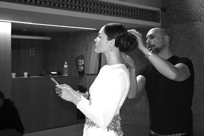 Avance Peluqueros