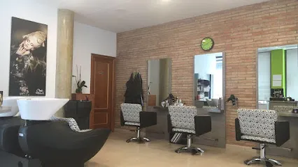 Avanti Perruquers