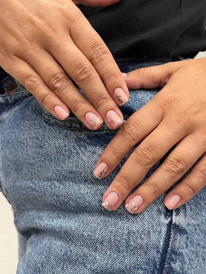 Barbara Ramos | Nails DESIGNER