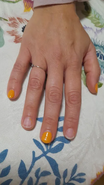 Be Nails