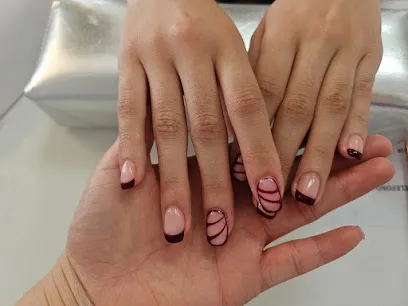 Bella Nails