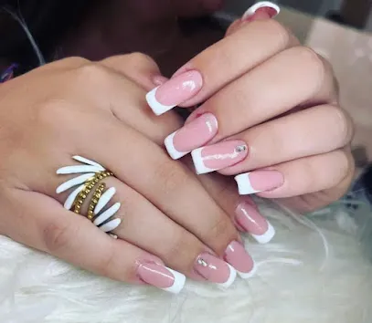 Bella Nails