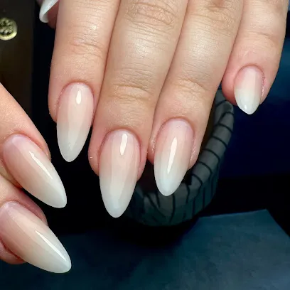 Bloom Nails