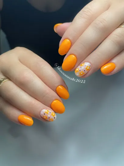 Blossom Nails