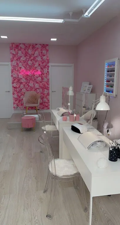 Brit Nails