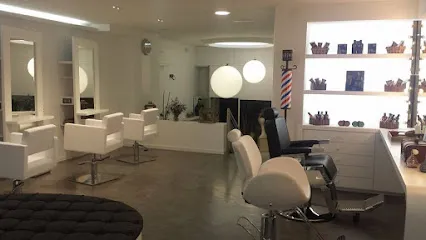 Brunett Perruquers peluqueria