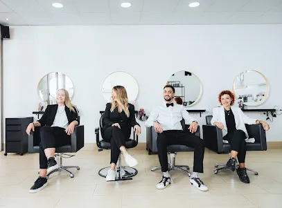 Camila Colorist Hair studio