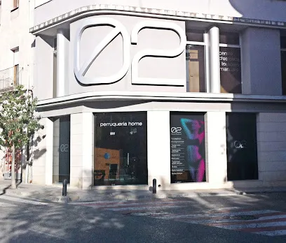 Centre 02