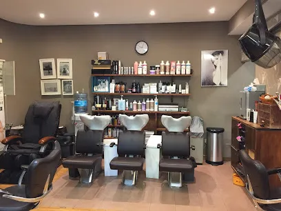 César Naranjo - Peluquería y Estética