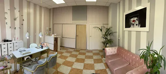 Chari Zarcos | Salón de uñas