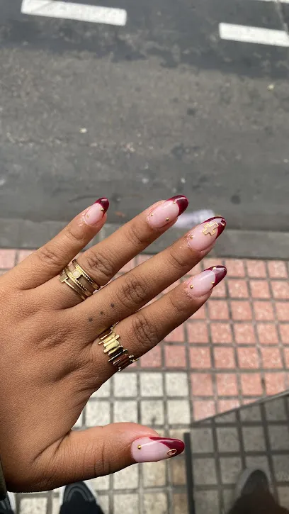 Cinderella: Estética y Uñas