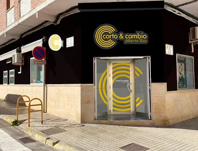 Corto y Cambio