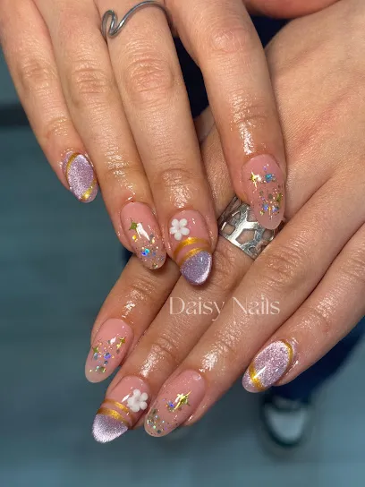 Daisy Nails