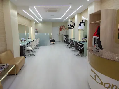 Dania Peluquerías | Avenida de Federico Anaya