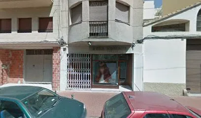 Dora Moñinos Perruqueria