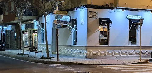 Dorita E Inma Agudo Estilistas
