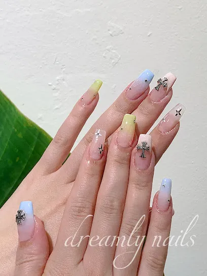 Dreamly Nails