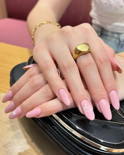 D-Uñas Nails & Beauty | Garbera