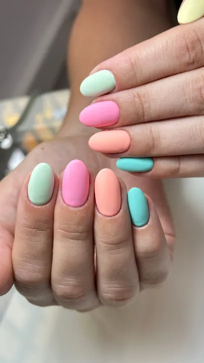 Dvine Nails