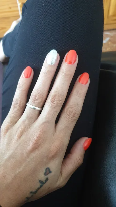 El Amor es de Uñas
