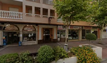 El Pequeño Salón