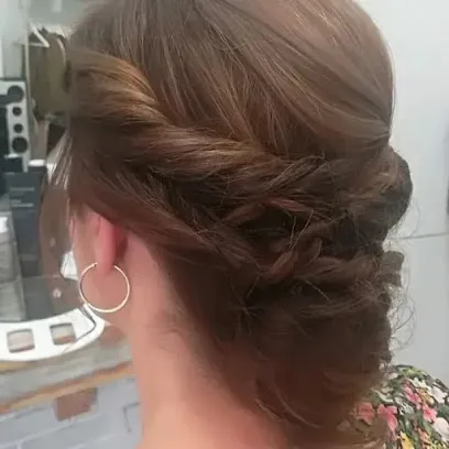 EL SALON PELUQUEROS