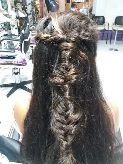 Elena Peluqueras