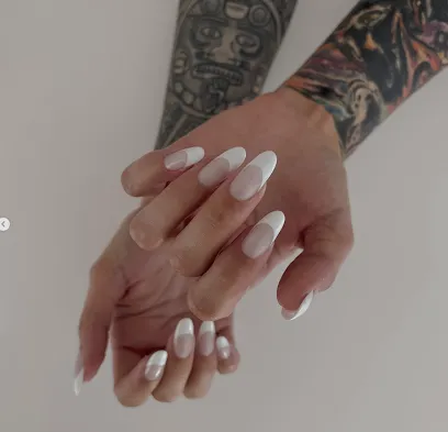 Esencia Nails Spa