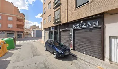 Ésizan Peluquería Montse