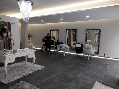 Estilismo Lola