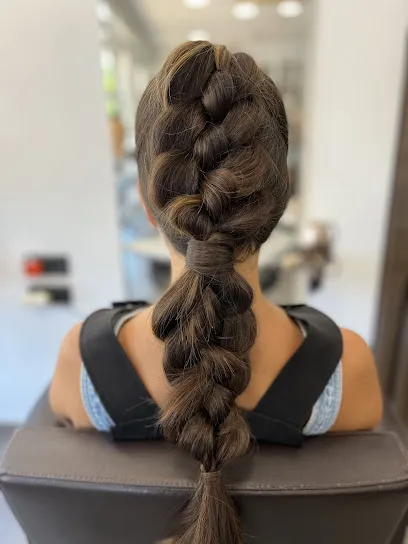 EVA LLOVERAS peluquería unisex