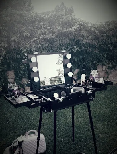Eva Make UpArtist