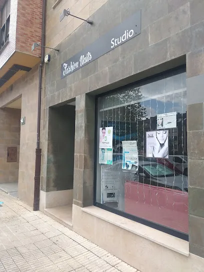 FASHION Nails STUDIO