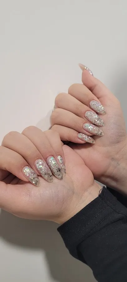 Fiorella Nails & Hair